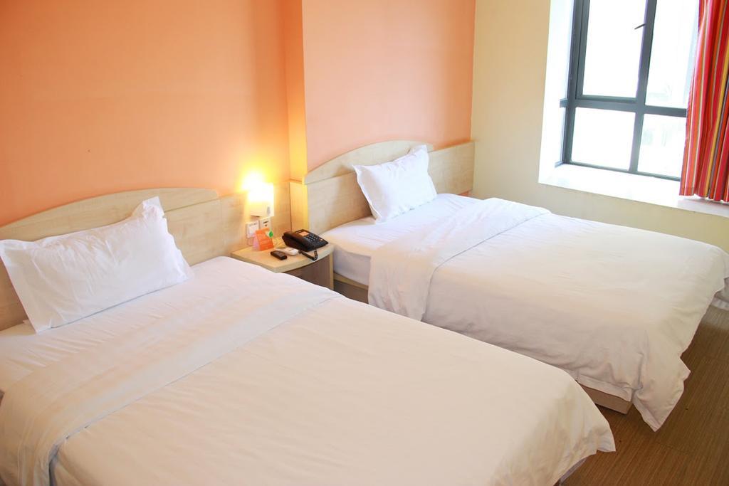 7Days Premium Chongqing Hongqihegou Hotel ภายนอก รูปภาพ