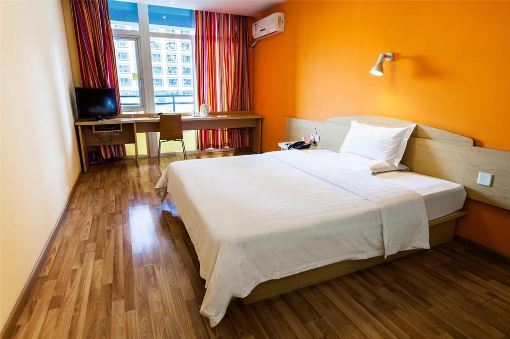 7Days Premium Chongqing Hongqihegou Hotel ภายนอก รูปภาพ